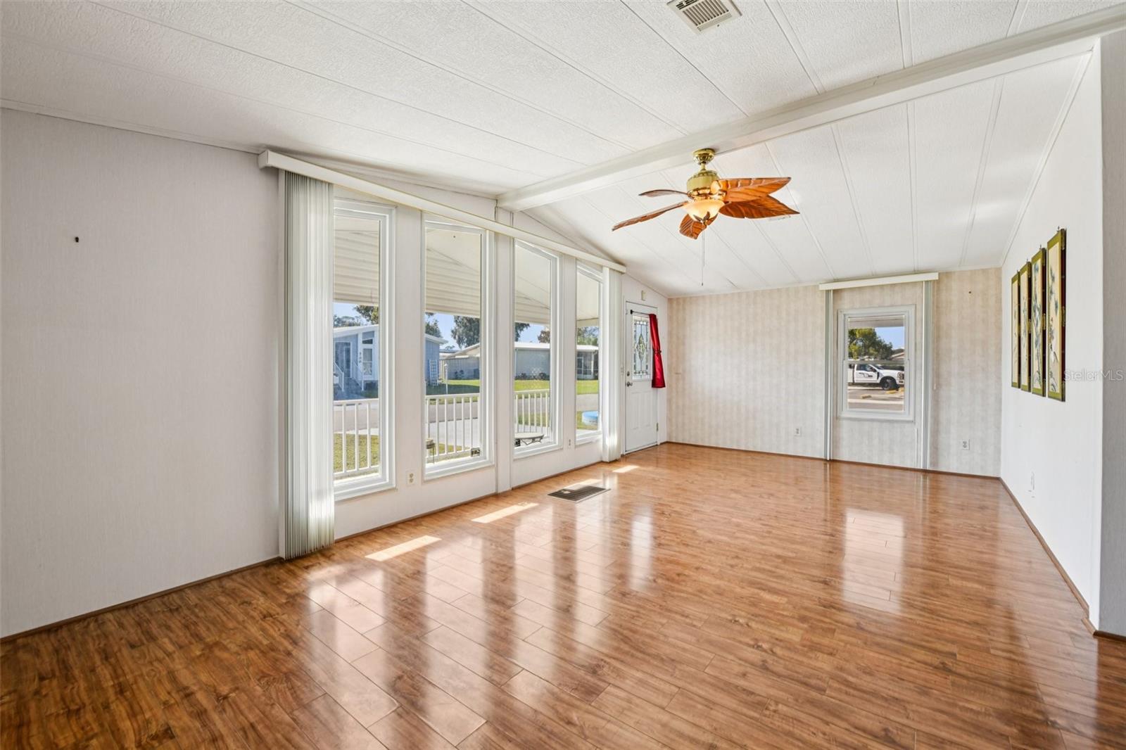 KOVE ESTATES COOP - Residential