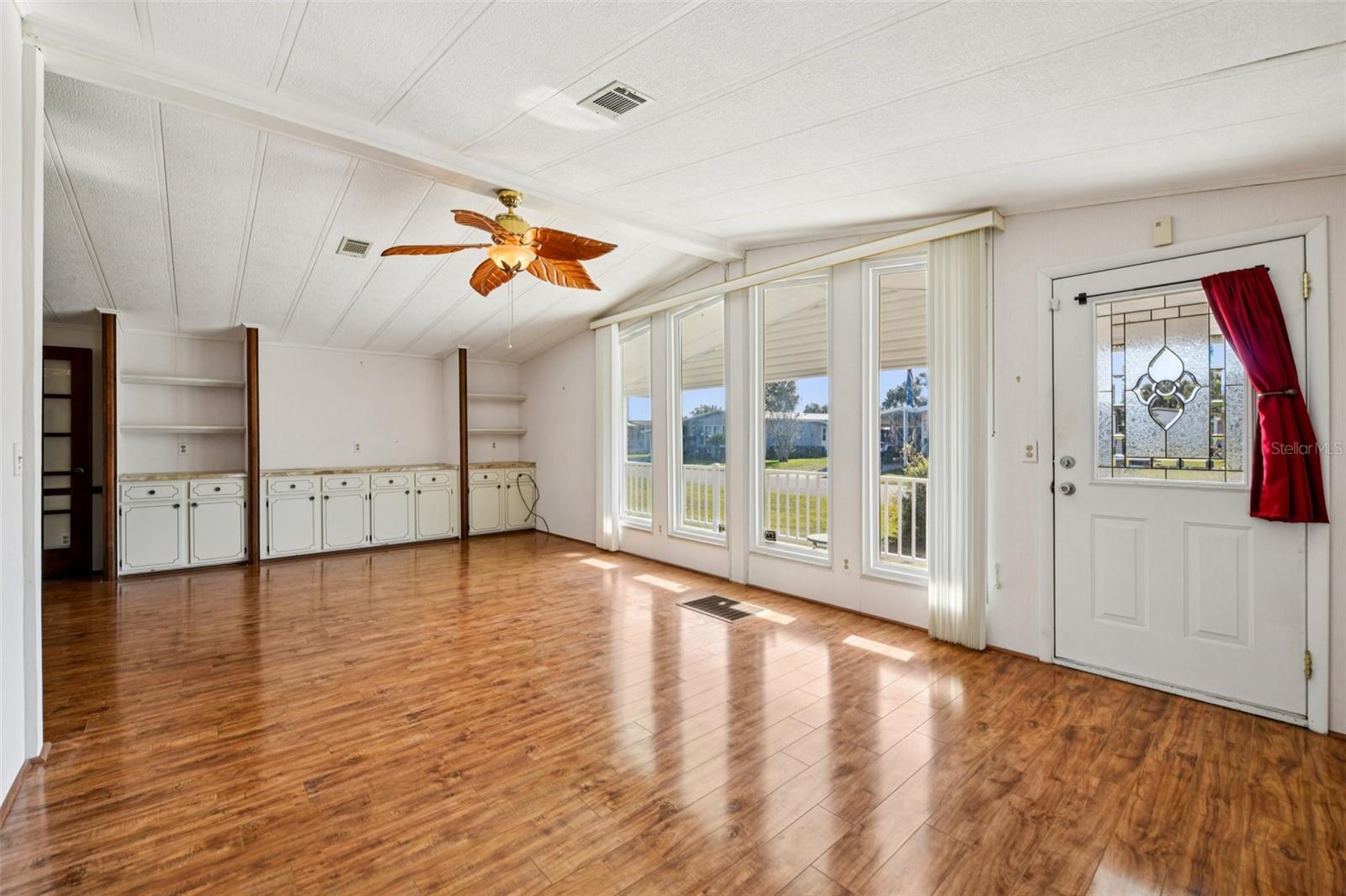 KOVE ESTATES COOP - Residential