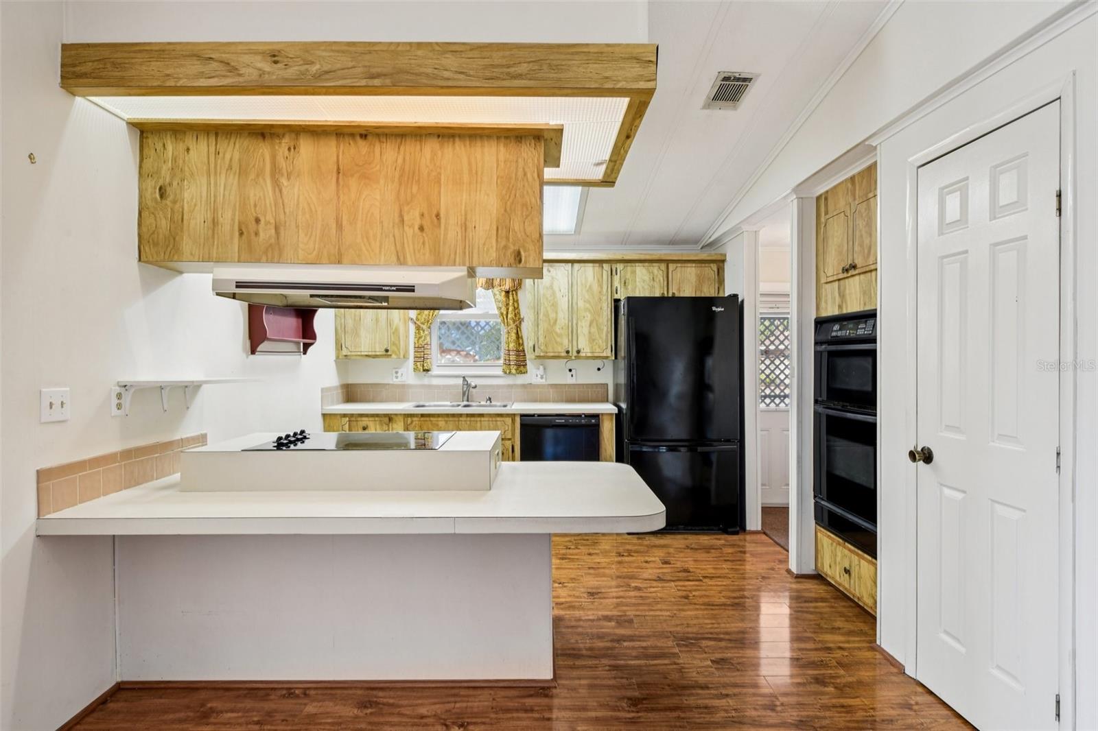 KOVE ESTATES COOP - Residential