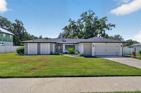 517 GARDEN HEIGHTS DR, WINTER GARDEN, FL 34787 - Image e3af0b29d2e7f628ee96e176237309ff/2631655696