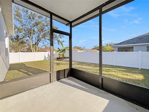 A home in PALMETTO