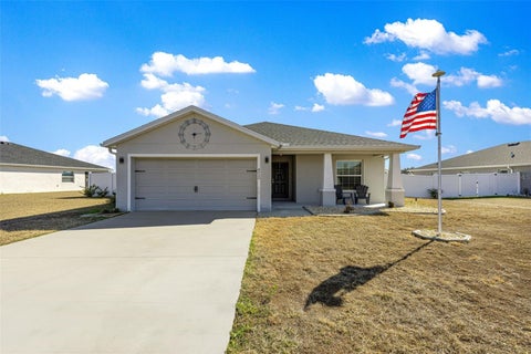 Featured picture for the property OM717906