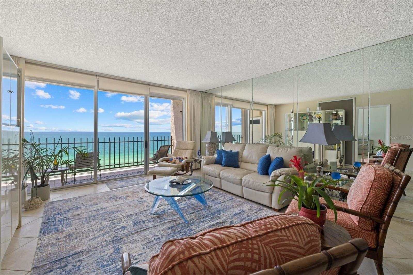 LIDO BEACH CLUB - Residential