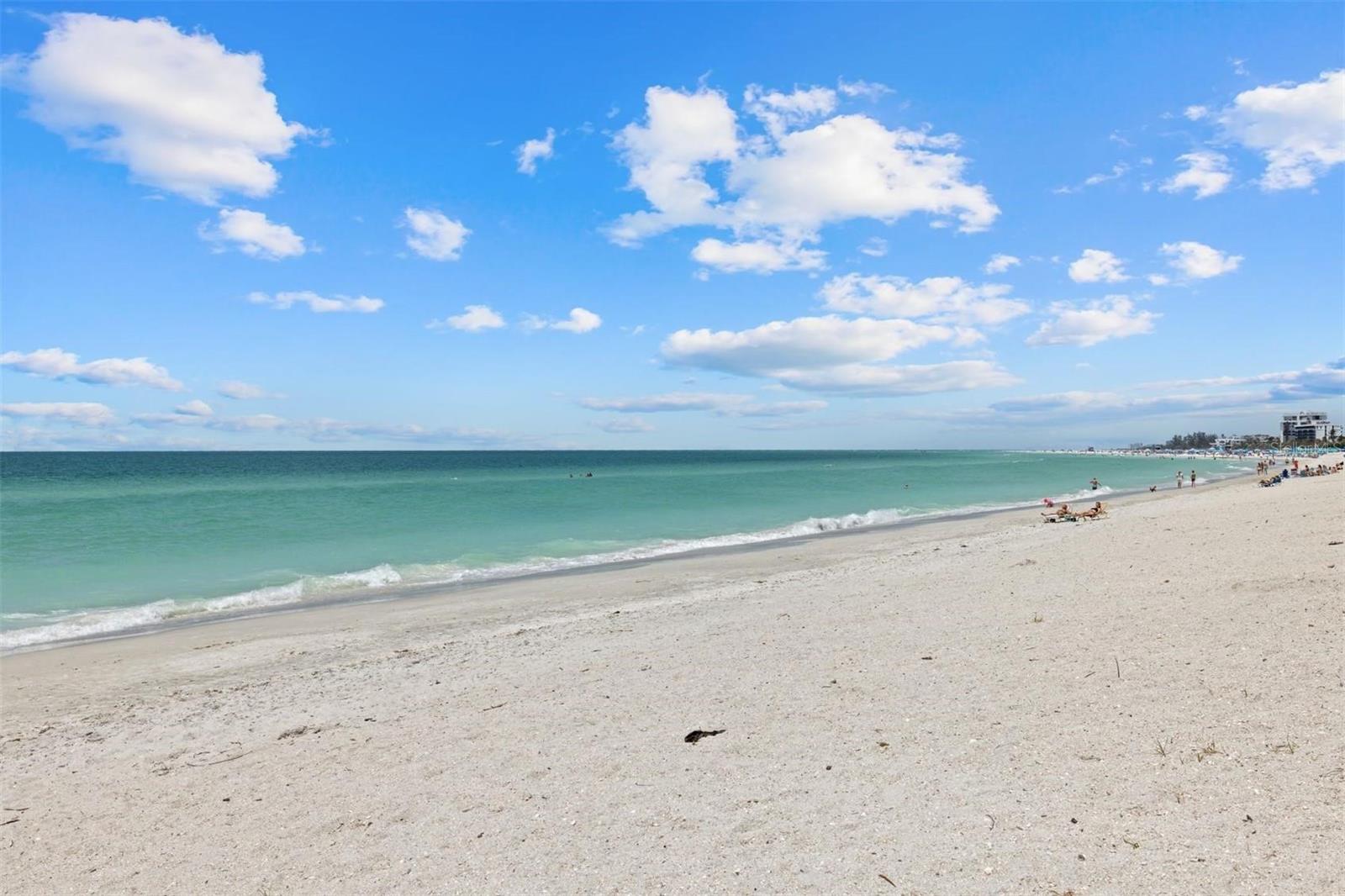 LIDO BEACH CLUB - Residential