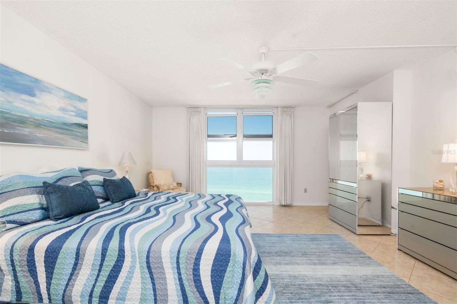 LIDO BEACH CLUB - Residential