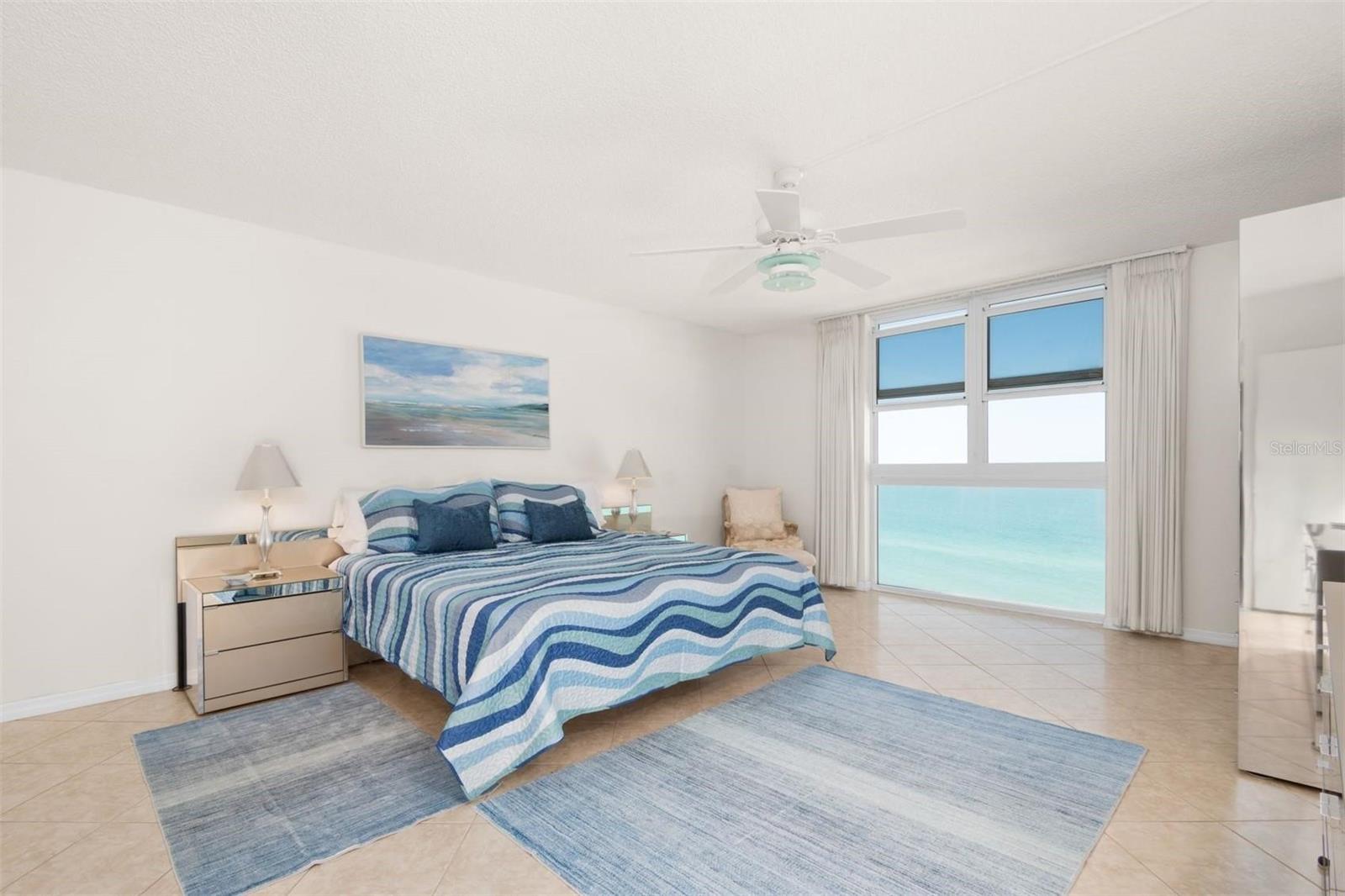 LIDO BEACH CLUB - Residential