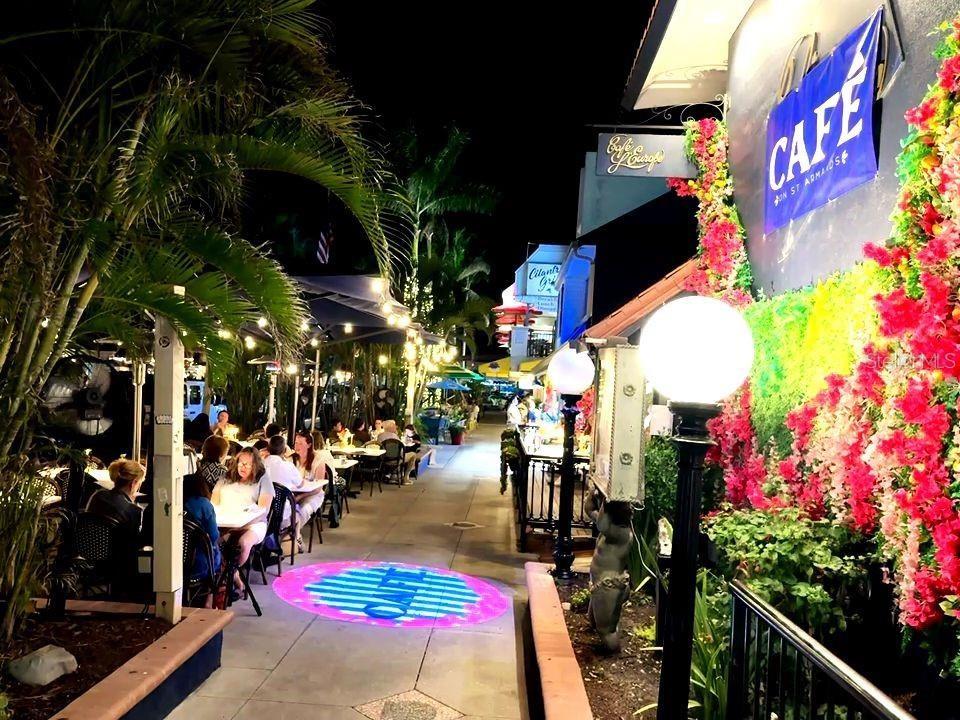 LIDO BEACH CLUB - Residential