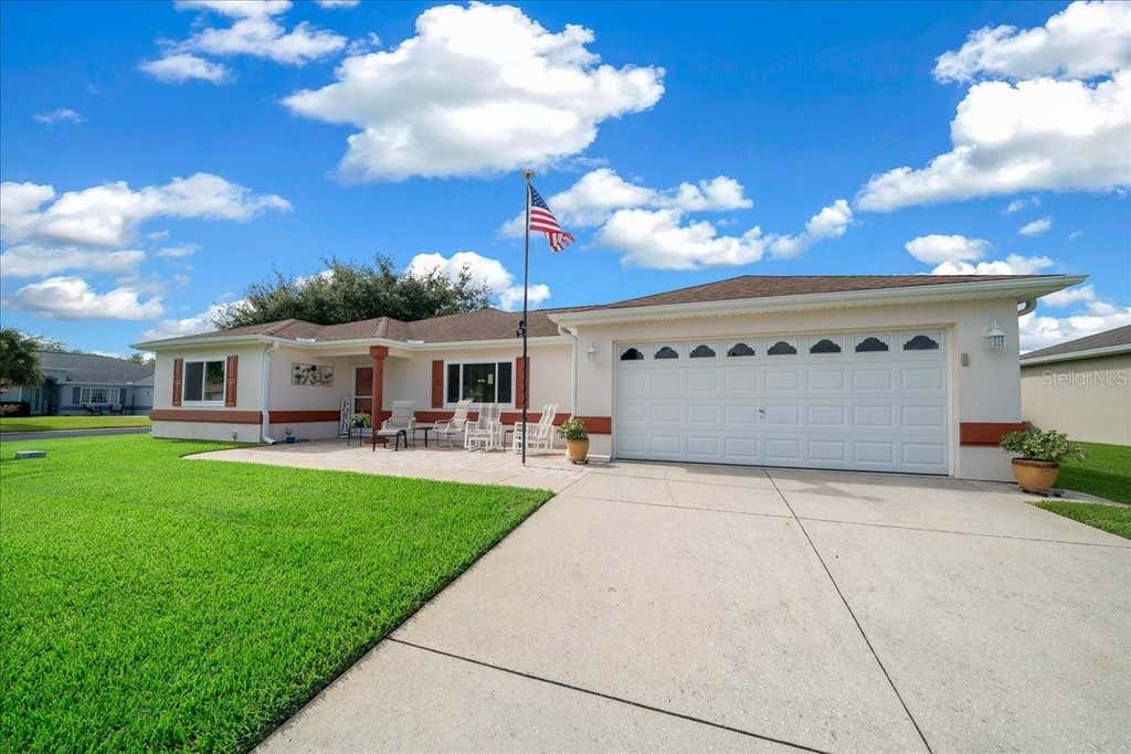 Photo of 11675 SW 140th Loop, Dunnellon, FL 34432 (MLS # OM729930)