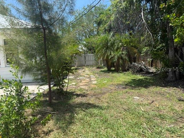 617 SIESTA DRIVE