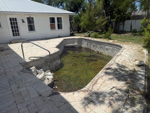 617 SIESTA DRIVE