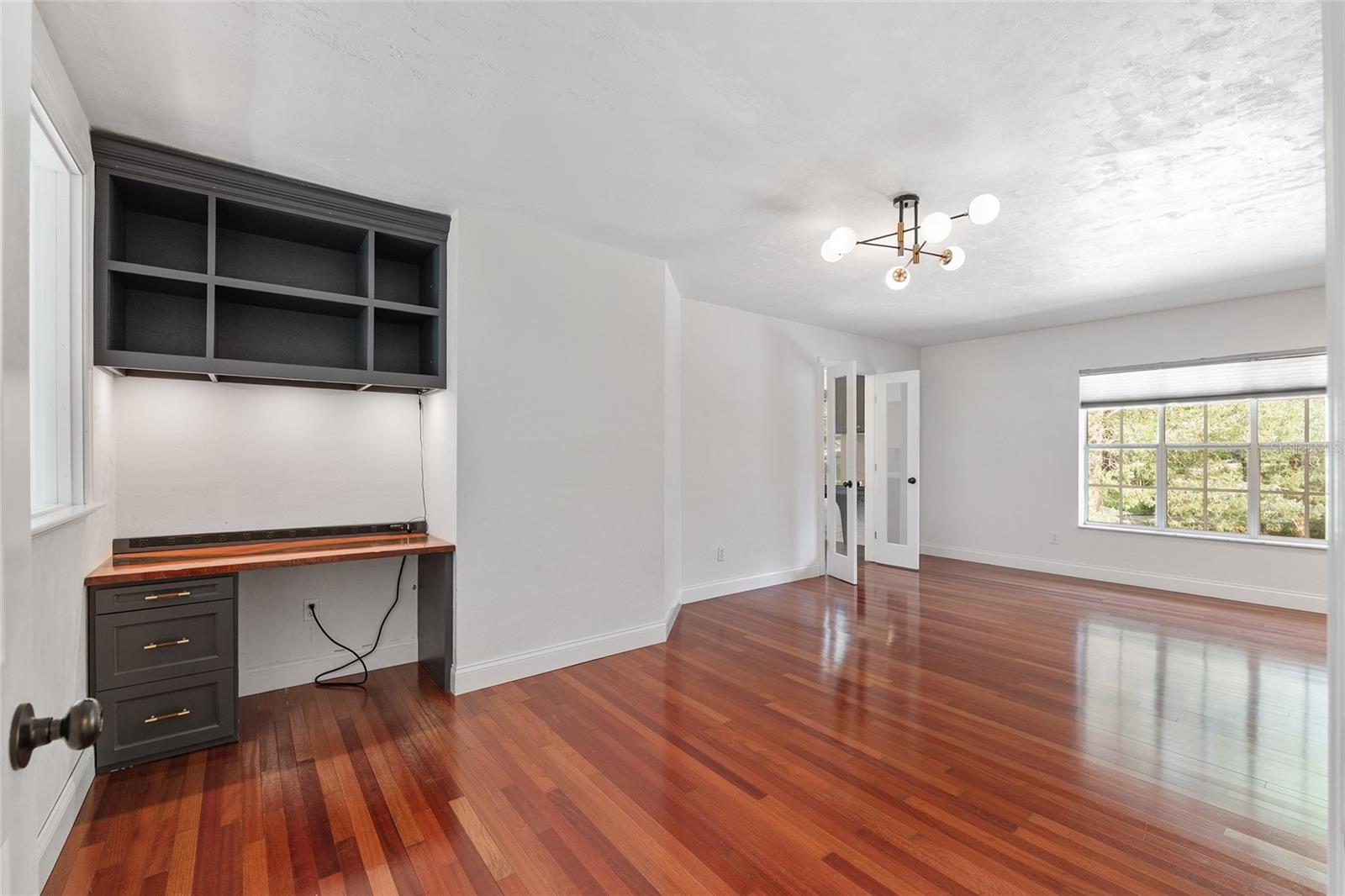 PARK AVE - Residential