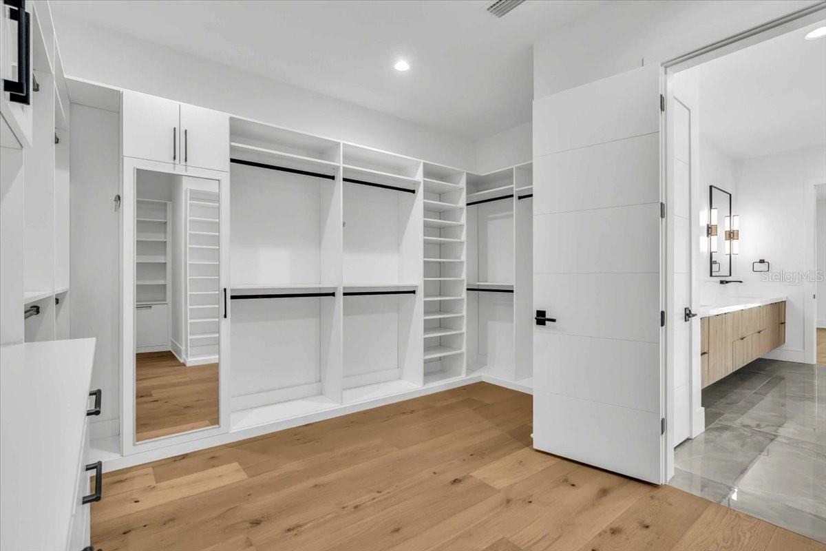 SUNSET PARK - Residential