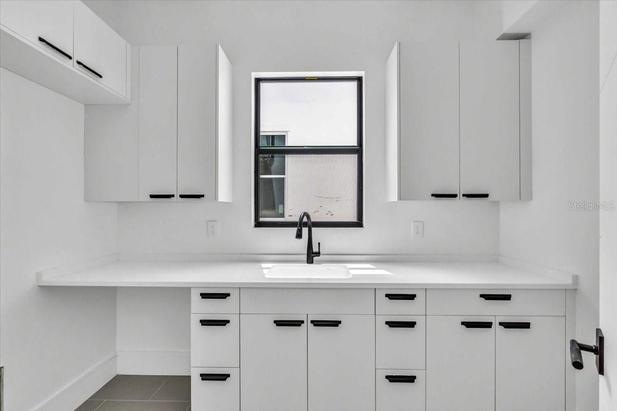 SUNSET PARK - Residential