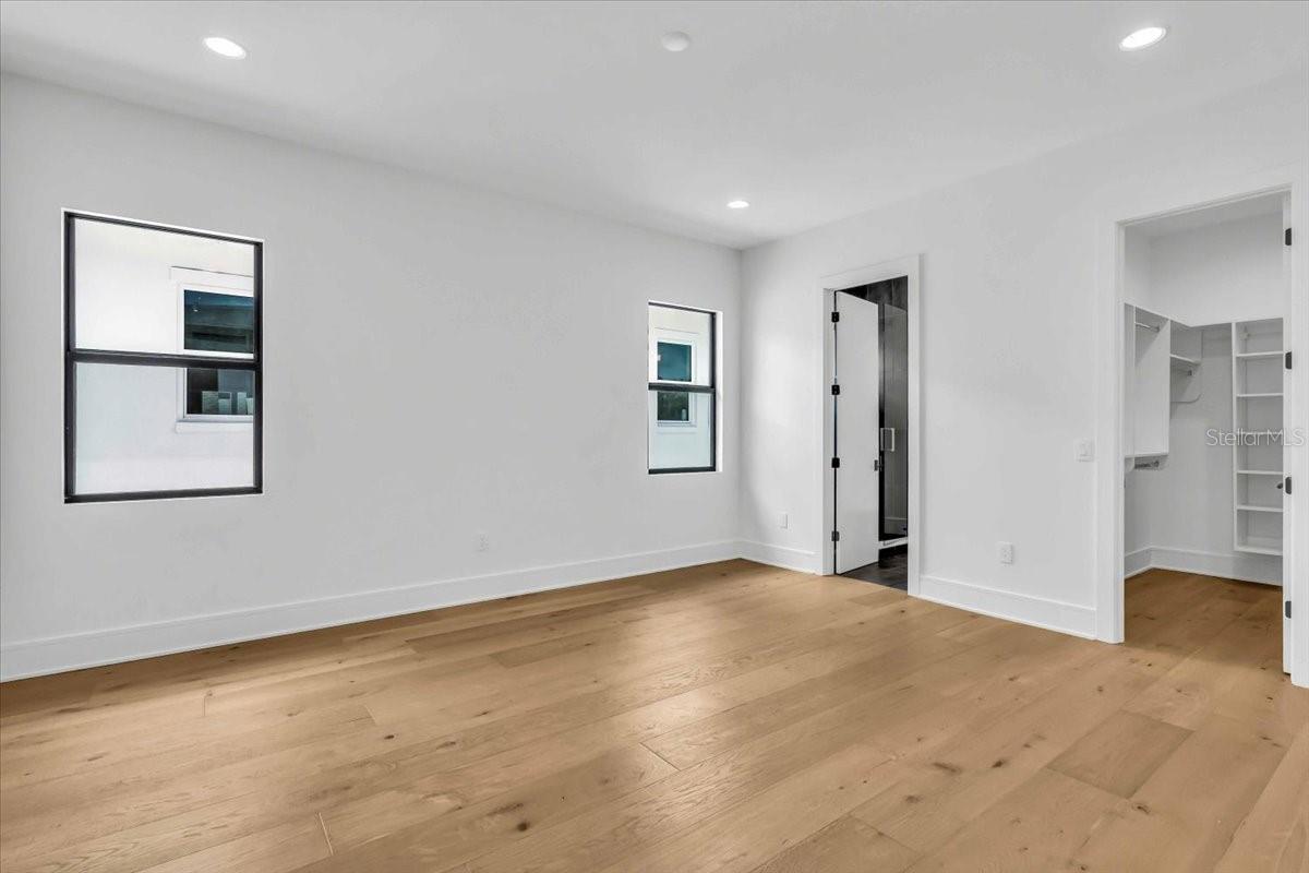 SUNSET PARK - Residential