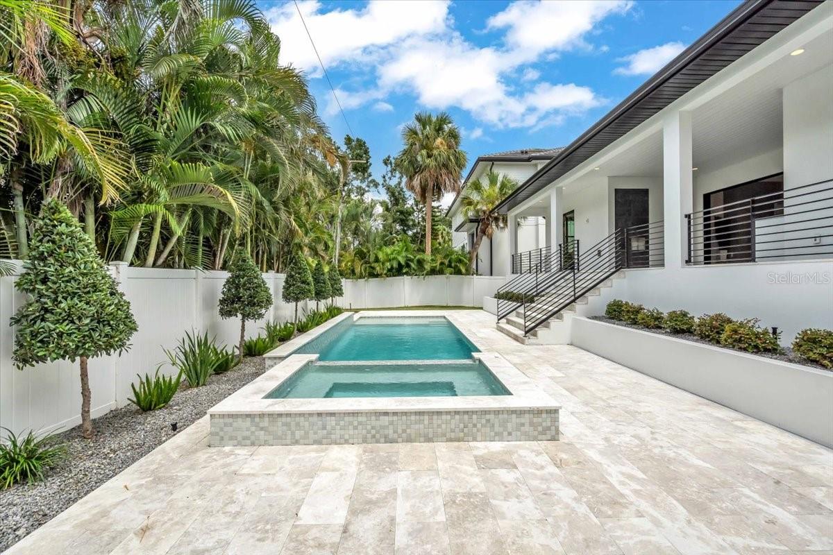 SUNSET PARK - Residential