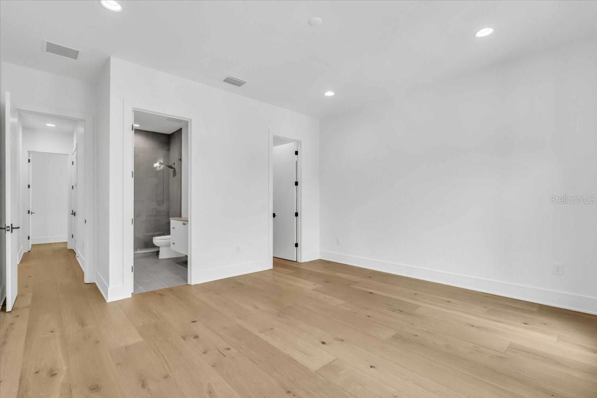 SUNSET PARK - Residential