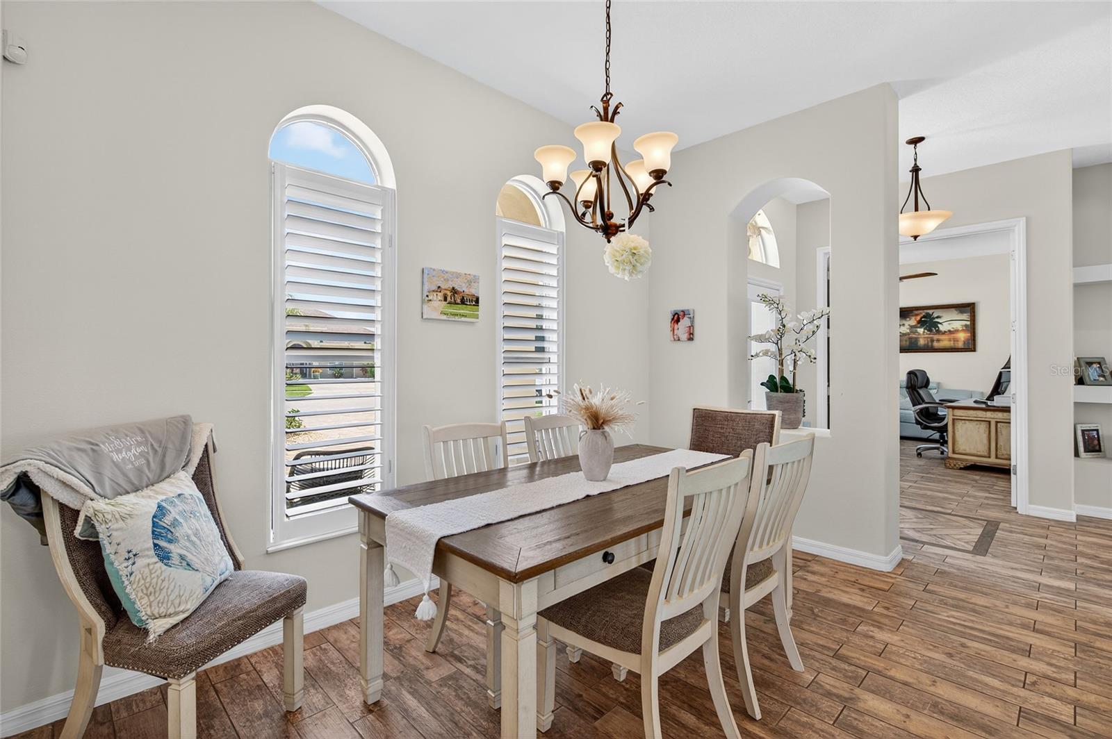 VENETIAN BAY - Residential