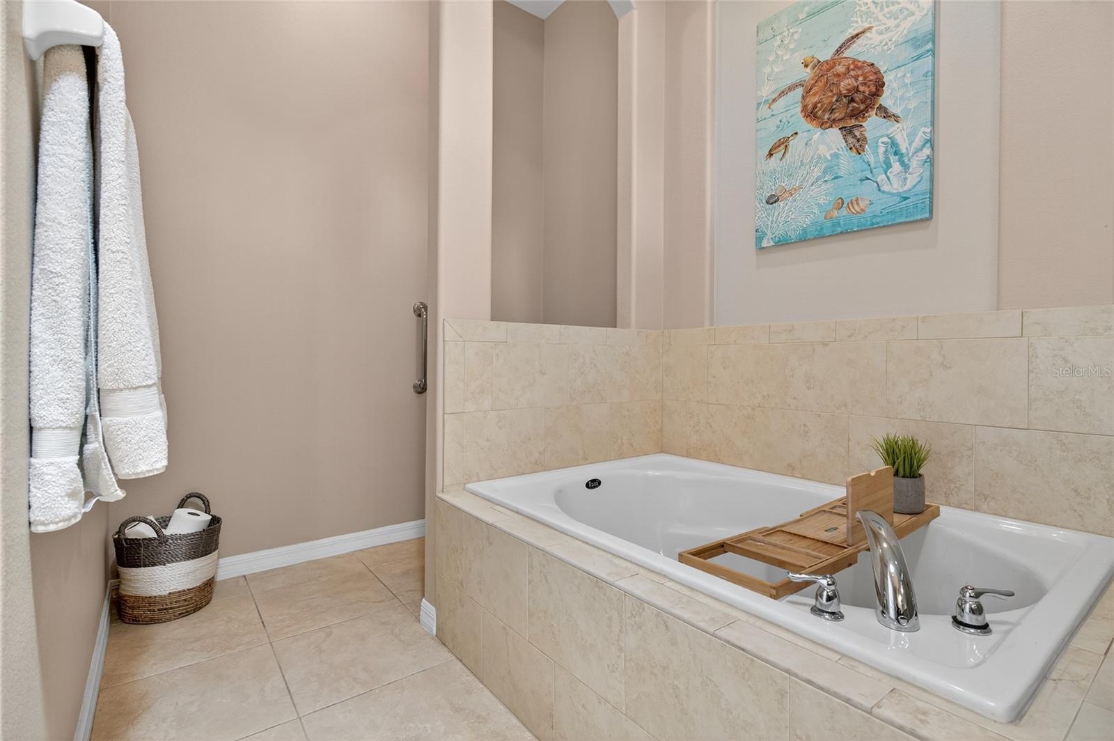 VENETIAN BAY - Residential