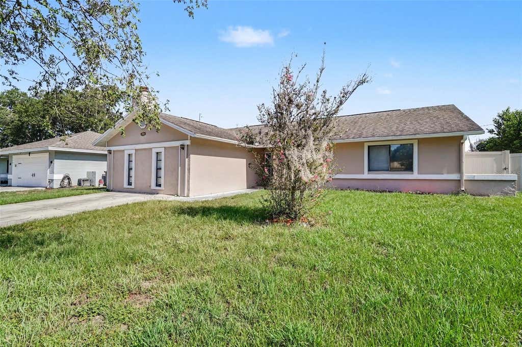Photo of 510 Wavecrest Drive, Orlando, FL 32807 (MLS # O6433419)