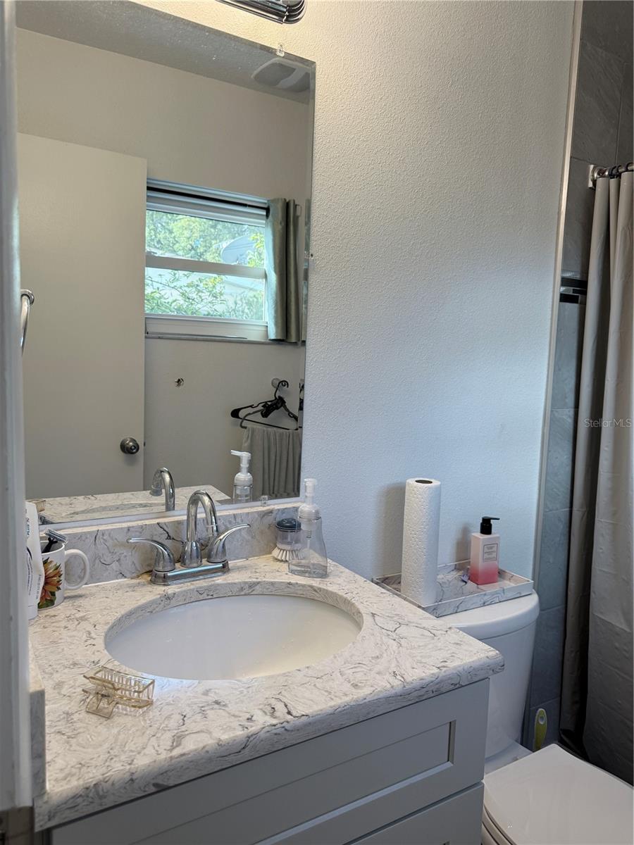 SKY LAKE OAK RIDGE SEC - Residential