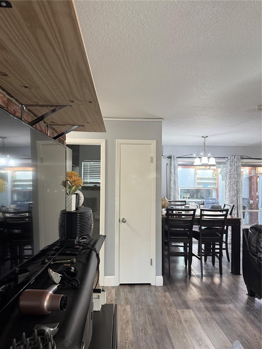 SKY LAKE OAK RIDGE SEC - Residential