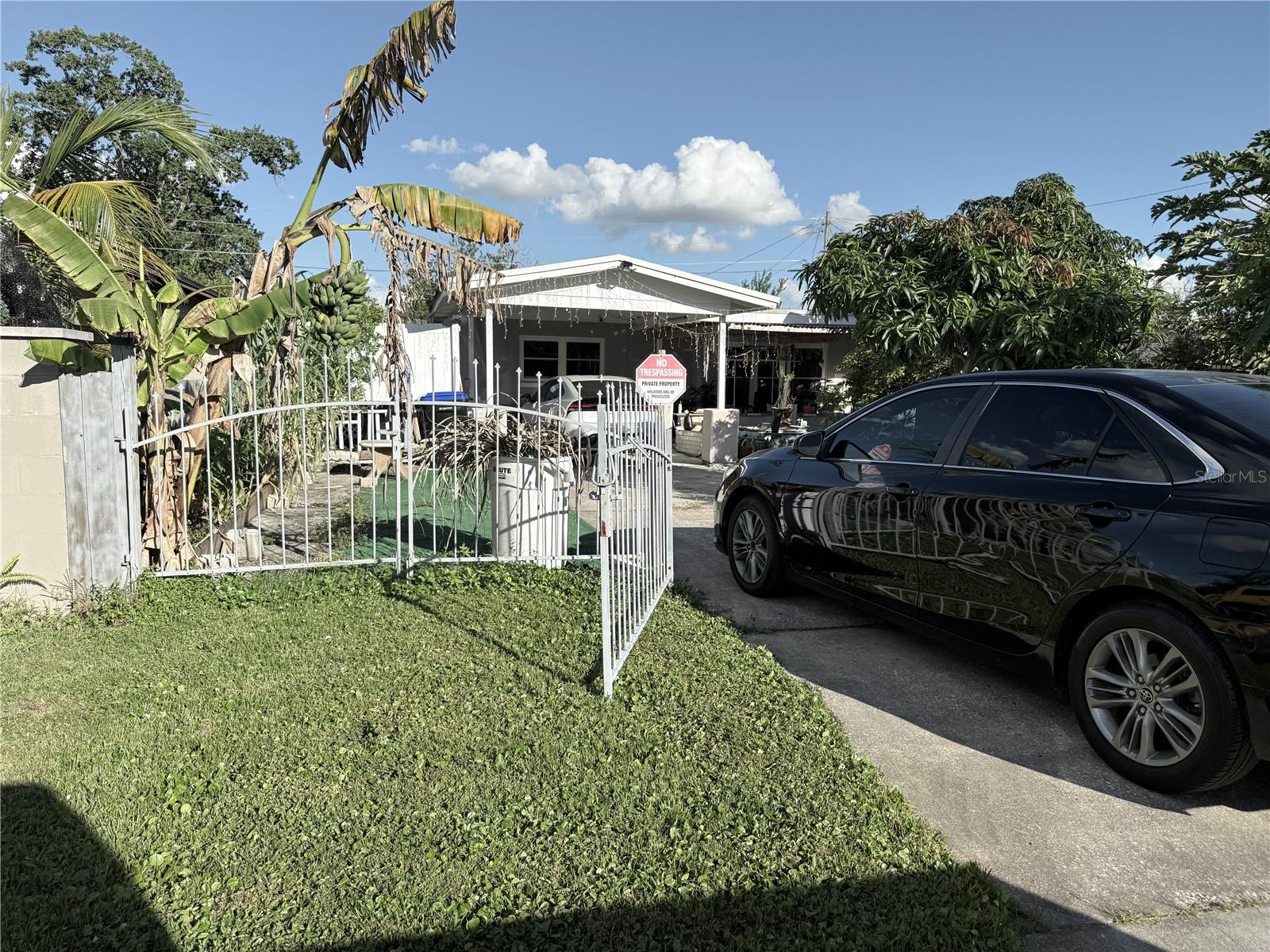 SKY LAKE OAK RIDGE SEC - Residential