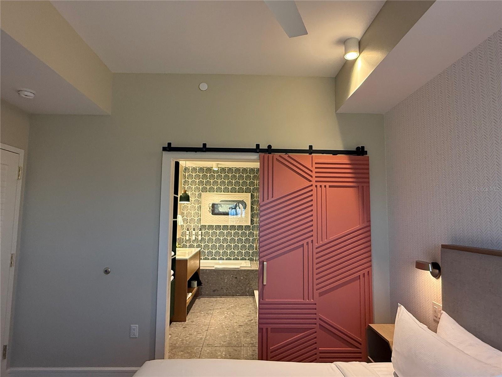 SUNSET WALK HOTEL CONDO PH 1 - Residential