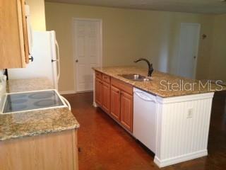 SOUTH VENICE - Residential Lease