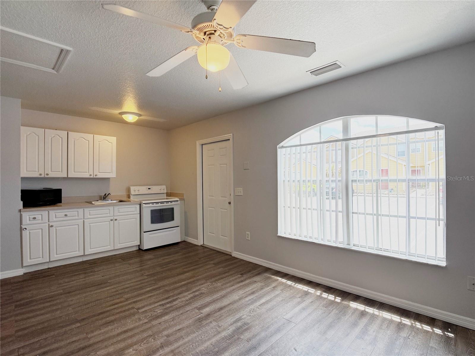 BIMINI BAY PHASE 1 - Residential Lease