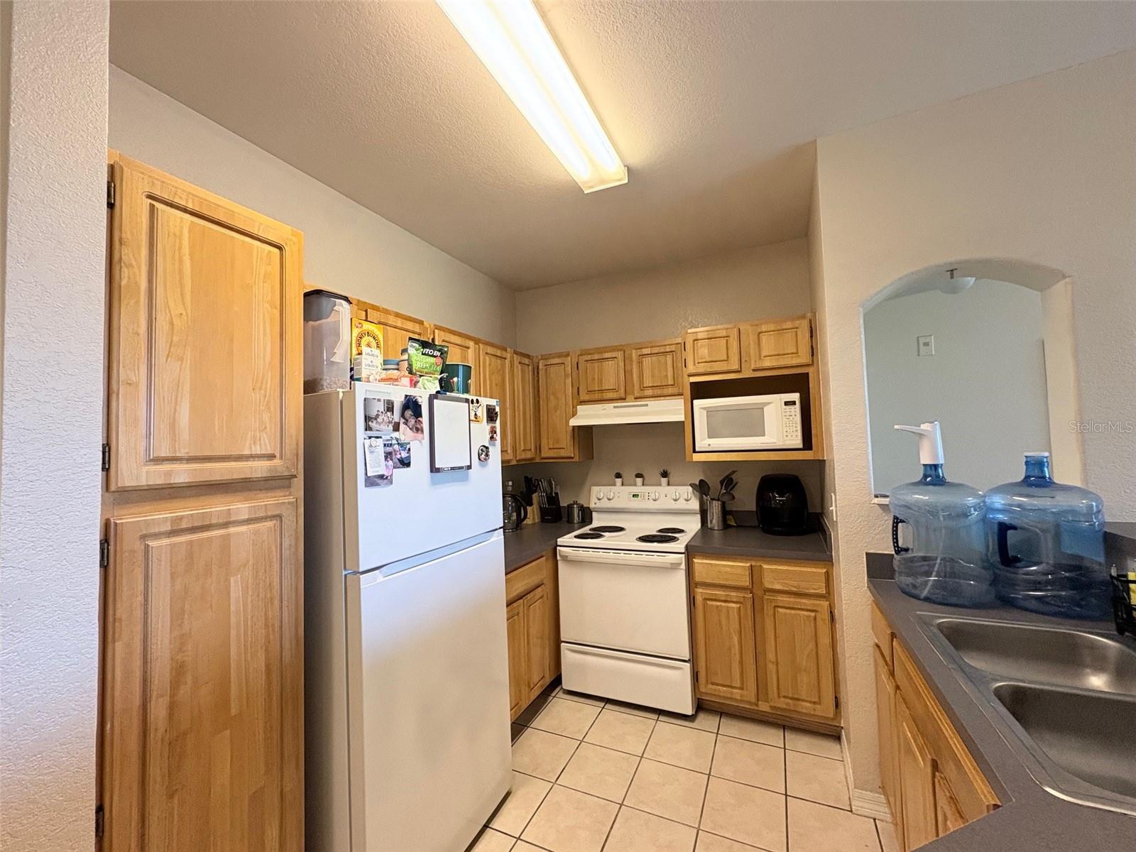 HAMPTONS/METROWEST - Residential Lease