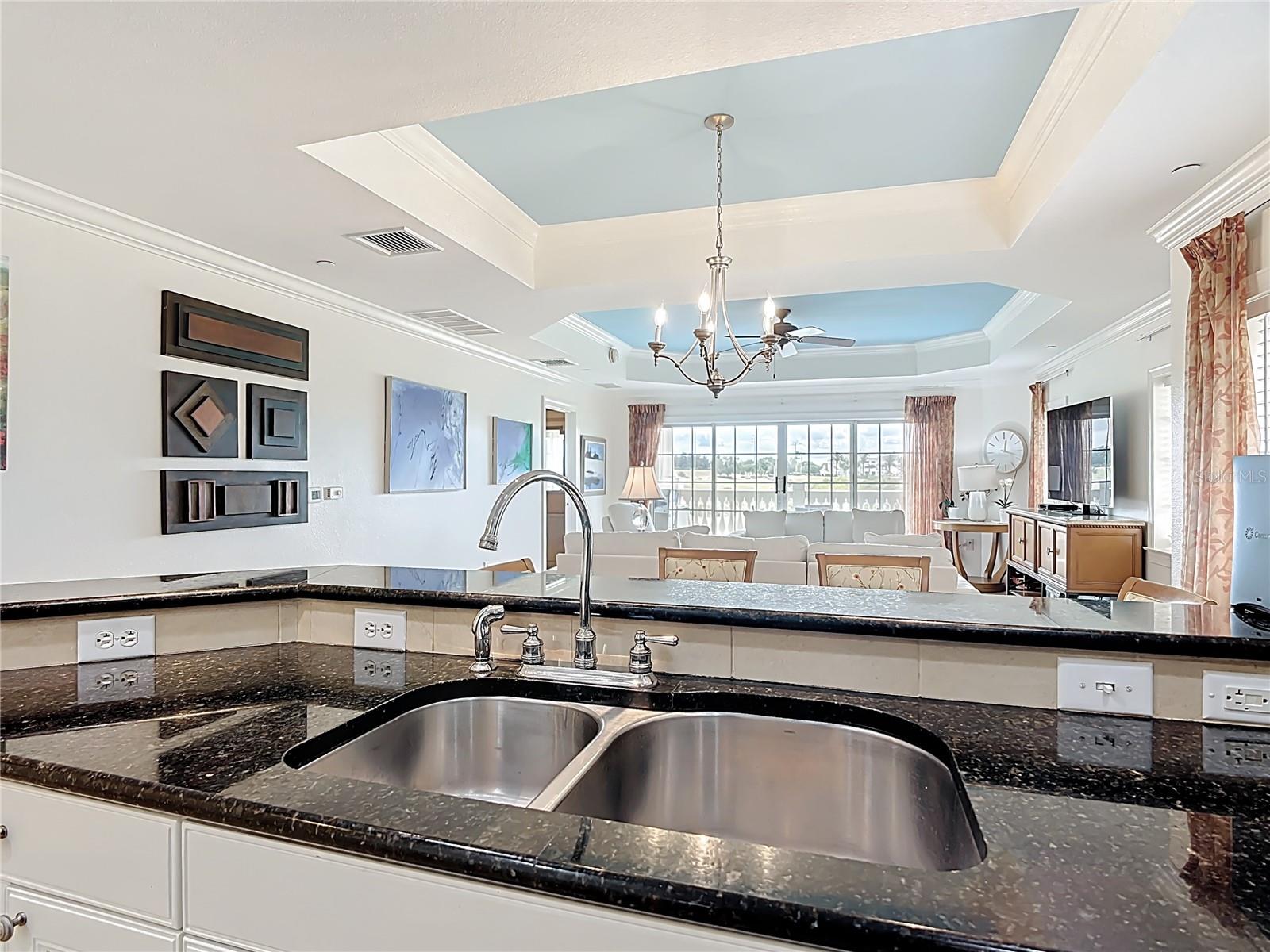 CENTRE COURT RIDGE CONDO PH 7 BLDG G - Residential