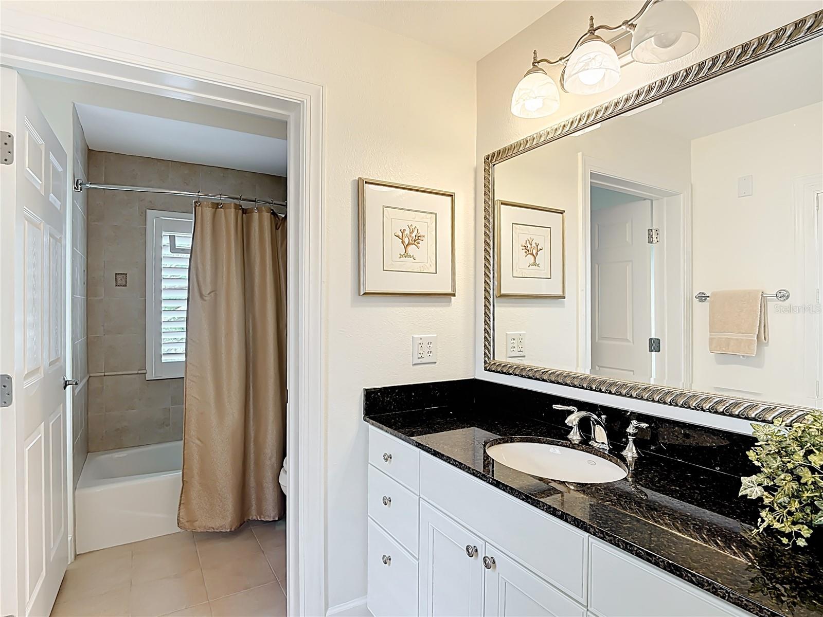 CENTRE COURT RIDGE CONDO PH 7 BLDG G - Residential