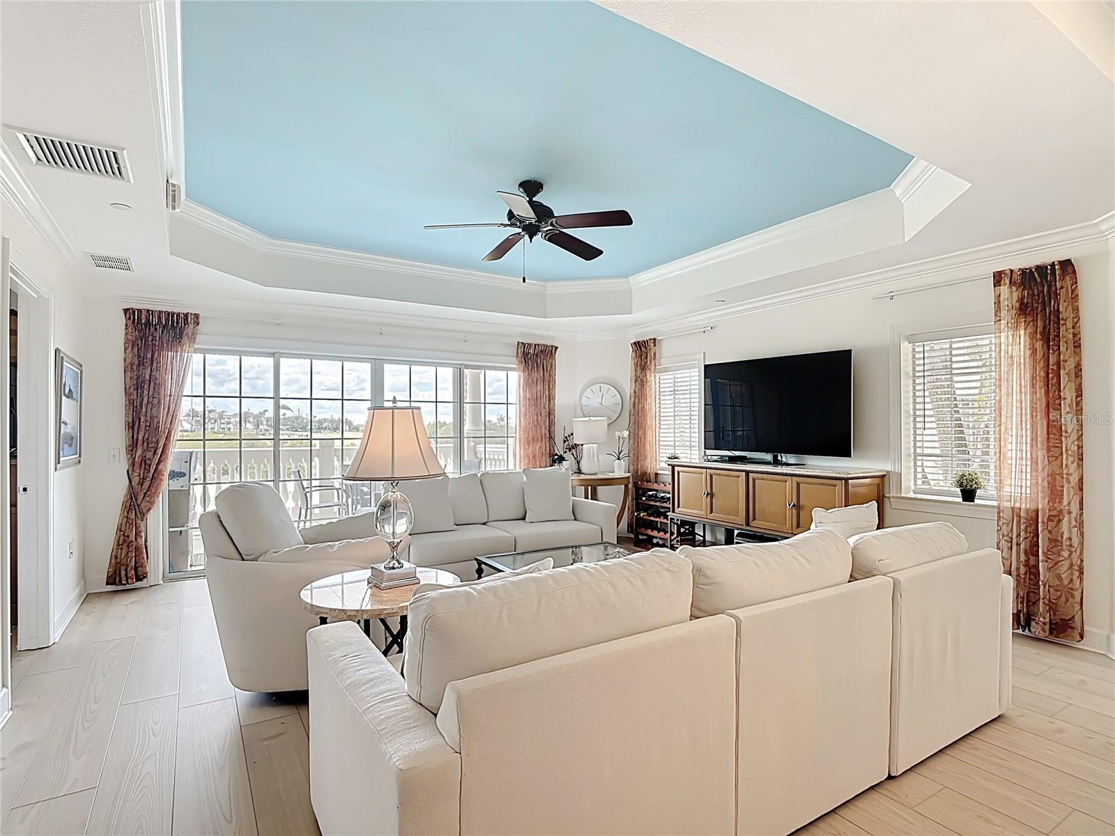 CENTRE COURT RIDGE CONDO PH 7 BLDG G - Residential