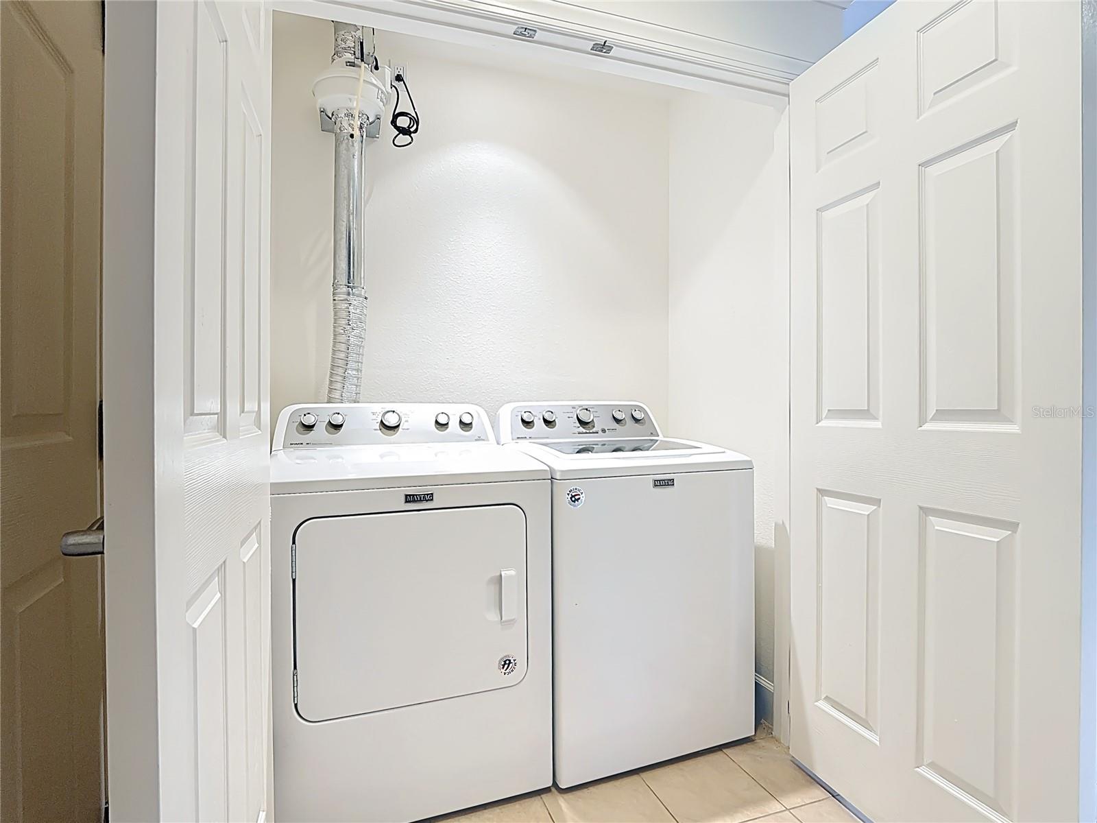 CENTRE COURT RIDGE CONDO PH 7 BLDG G - Residential