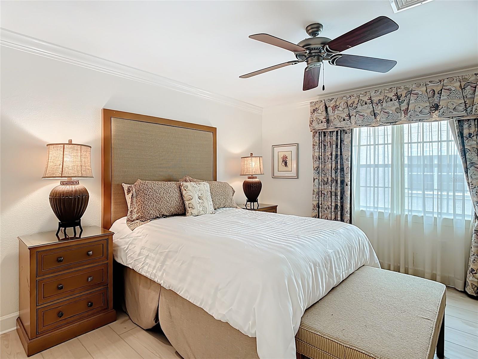 CENTRE COURT RIDGE CONDO PH 7 BLDG G - Residential