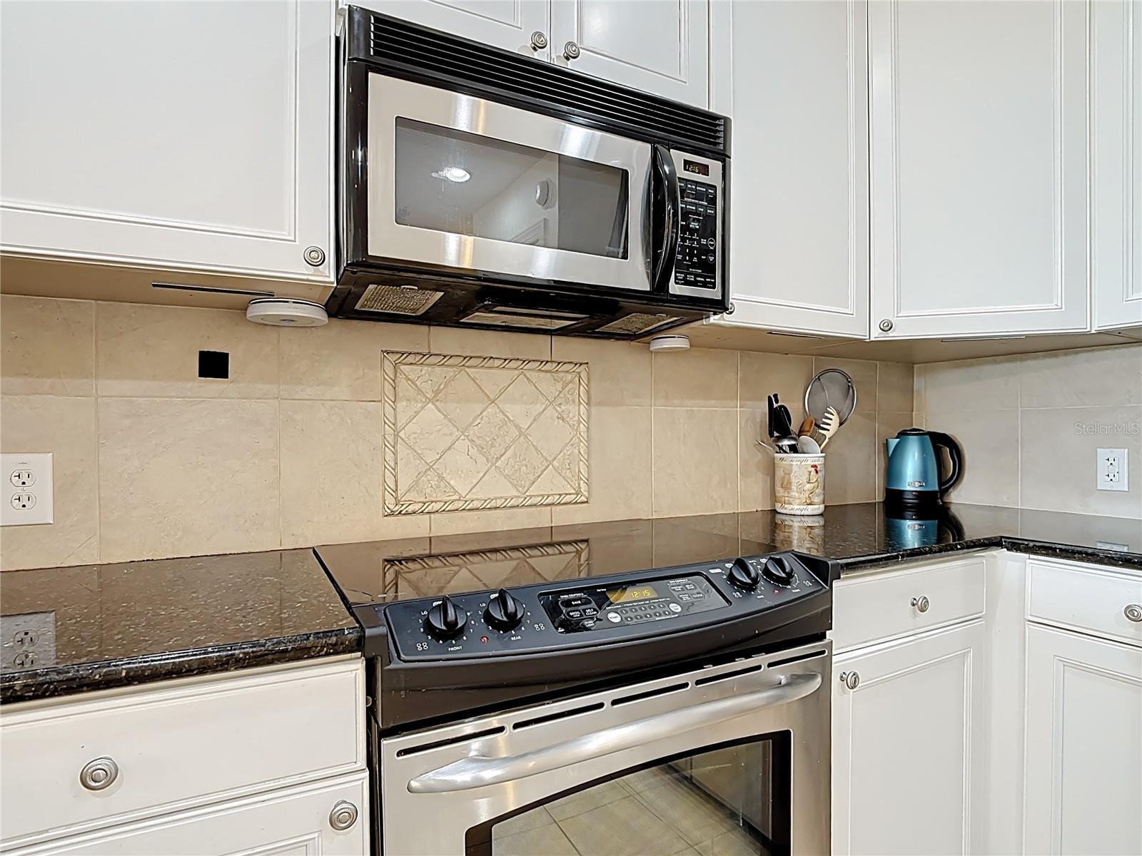 CENTRE COURT RIDGE CONDO PH 7 BLDG G - Residential