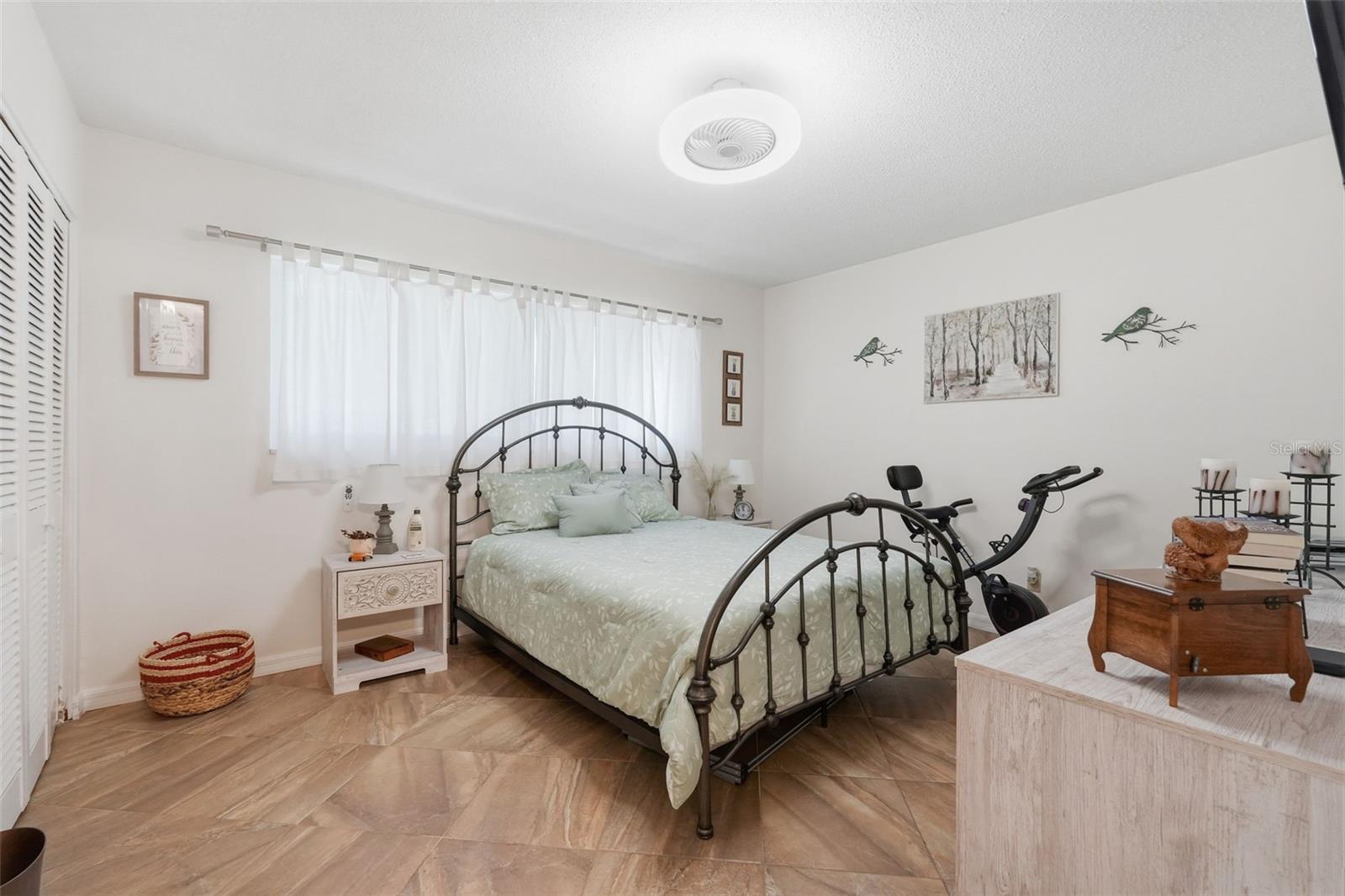 SHANGRI-LA APT PARK - Residential