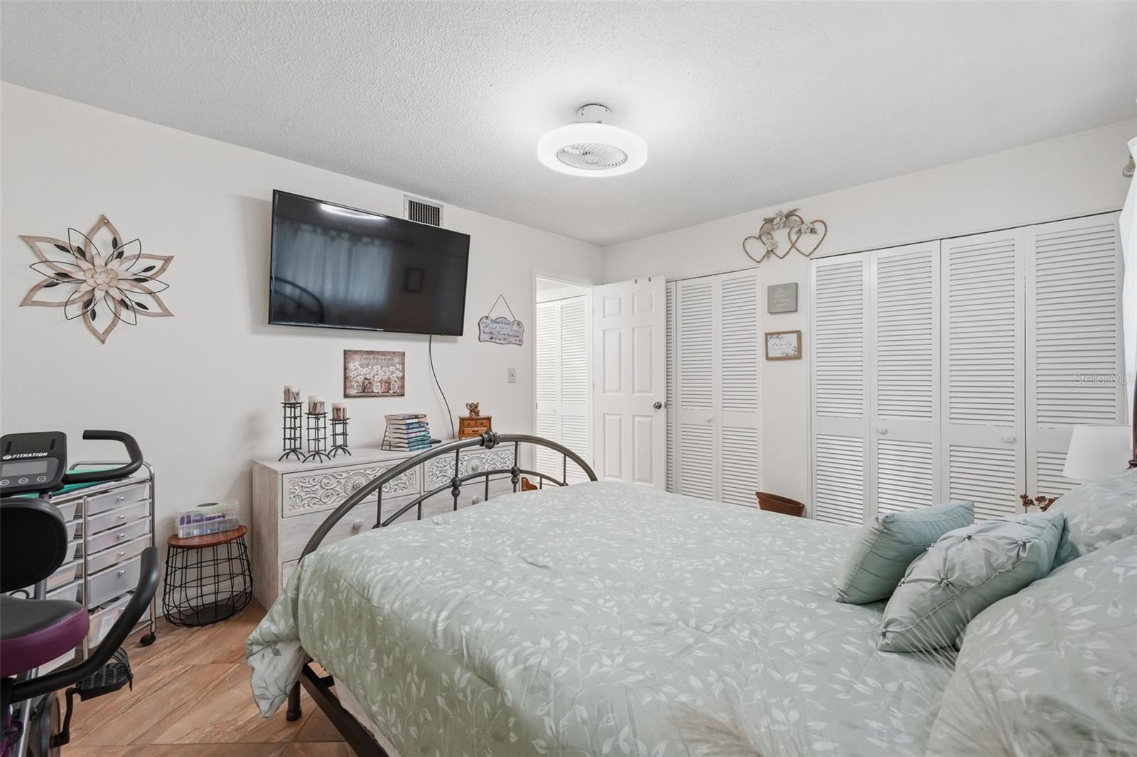 SHANGRI-LA APT PARK - Residential