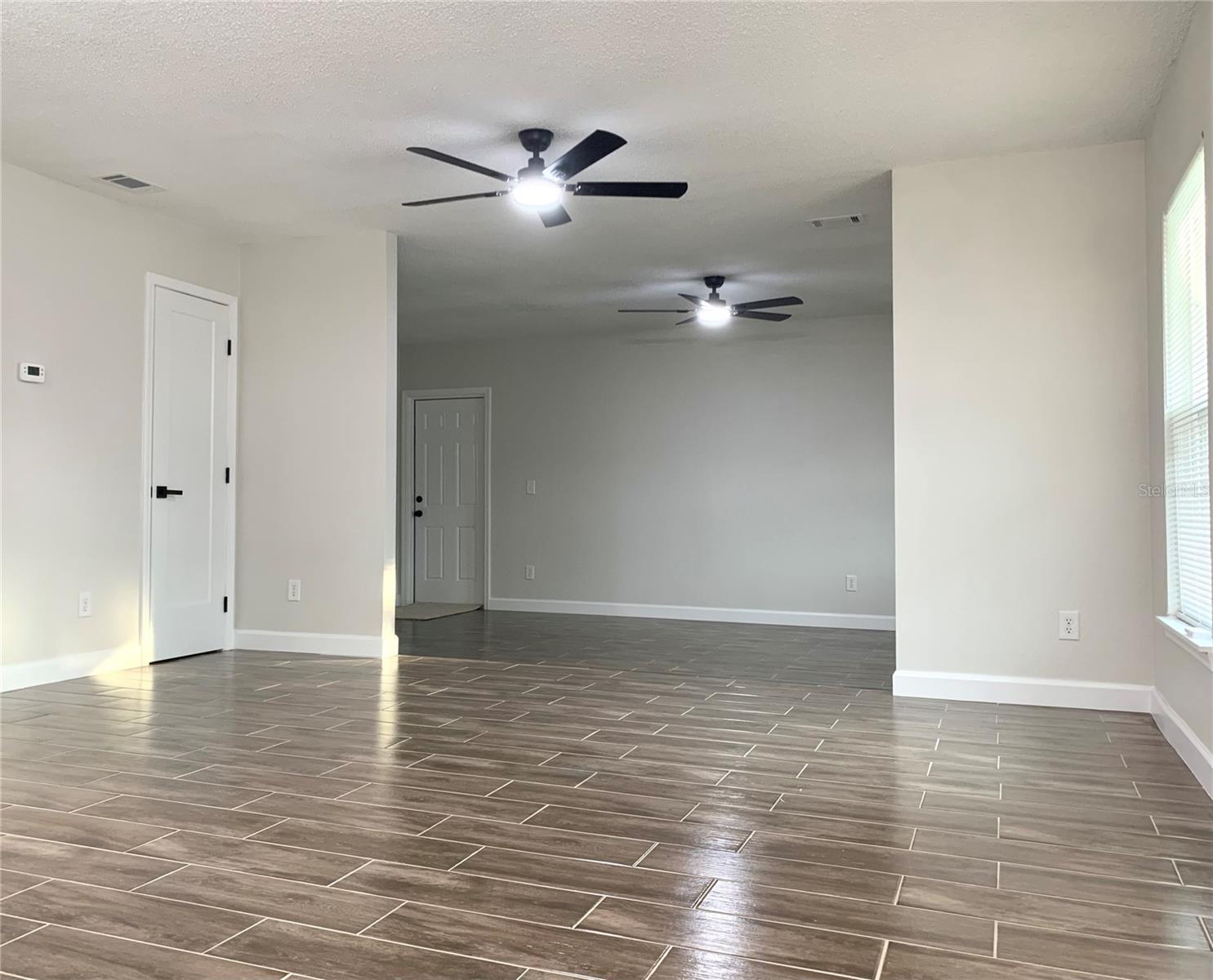 WEKIWA MANOR SEC 01 - Residential