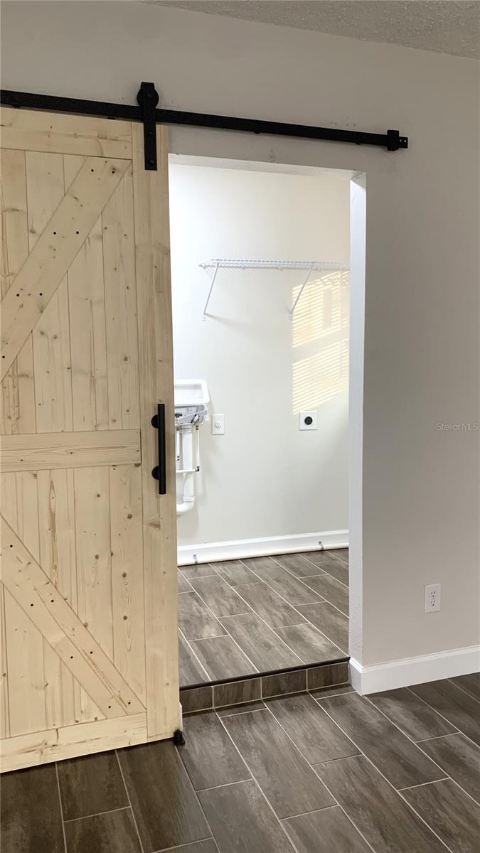 WEKIWA MANOR SEC 01 - Residential