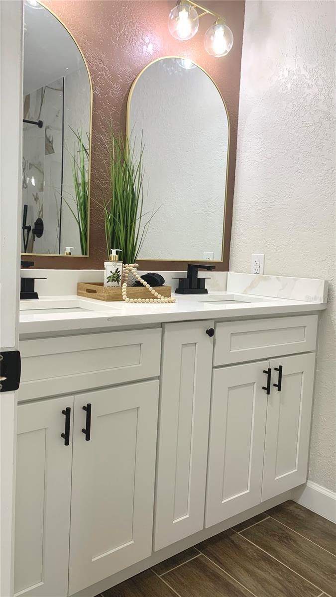 WEKIWA MANOR SEC 01 - Residential