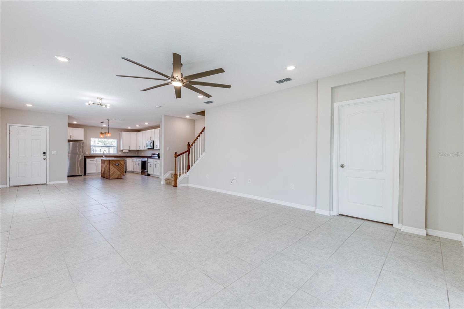 FIESTA KEY PH 2 - Residential Lease