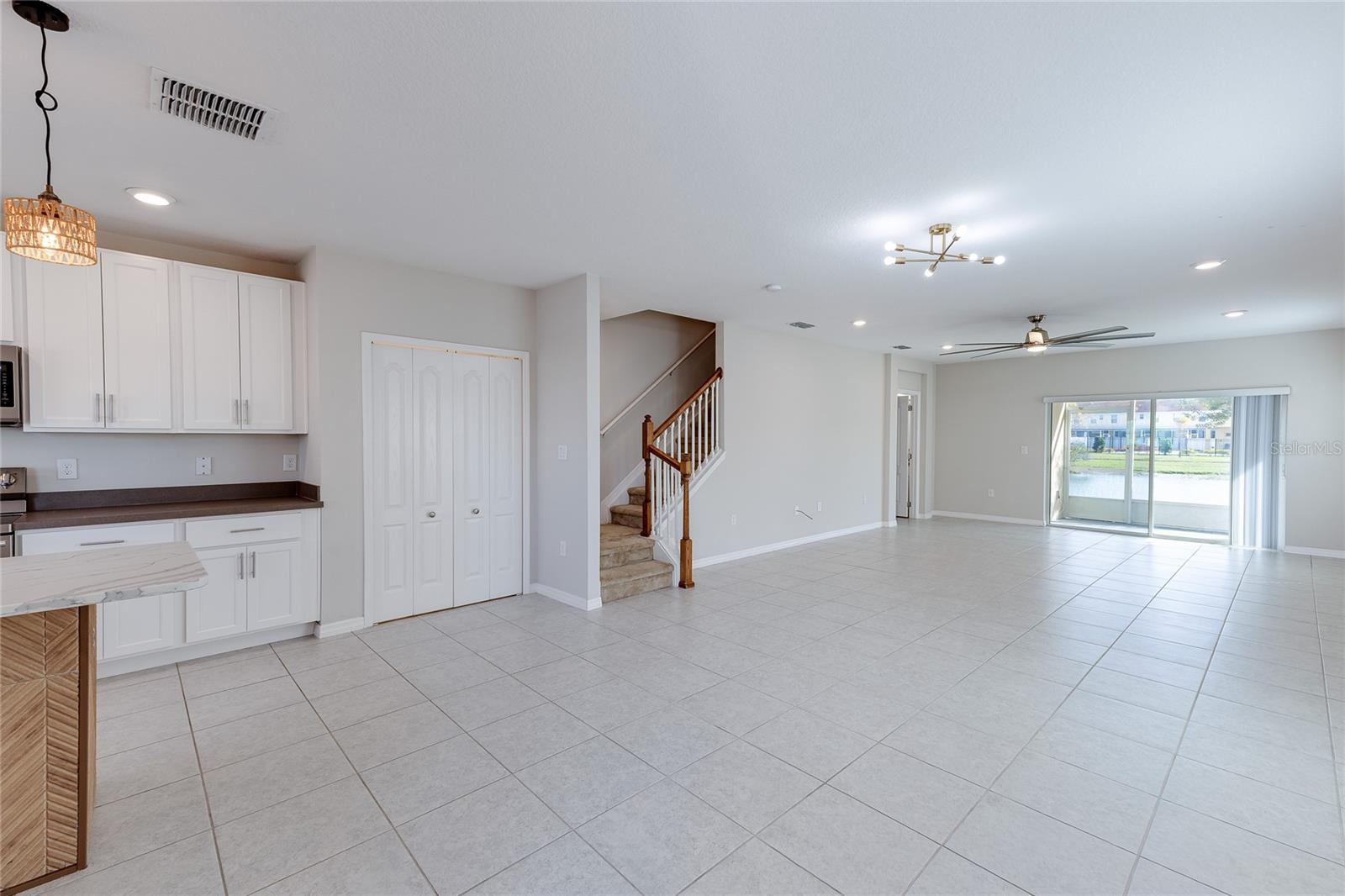 FIESTA KEY PH 2 - Residential Lease