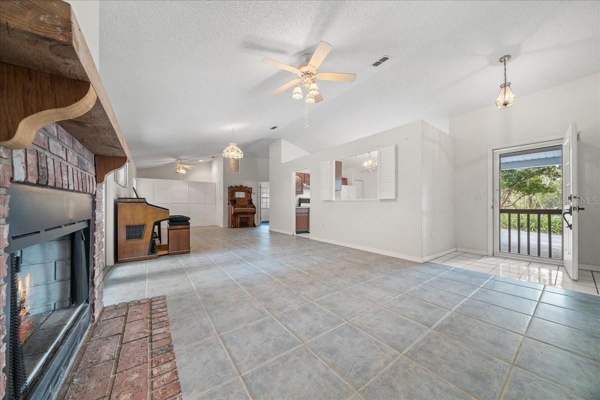 MOUNT DORA SYLVAN SHORES - Residential