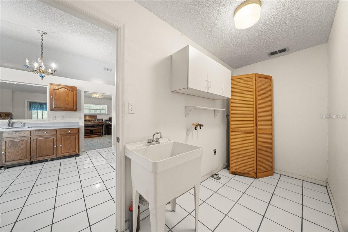 MOUNT DORA SYLVAN SHORES - Residential