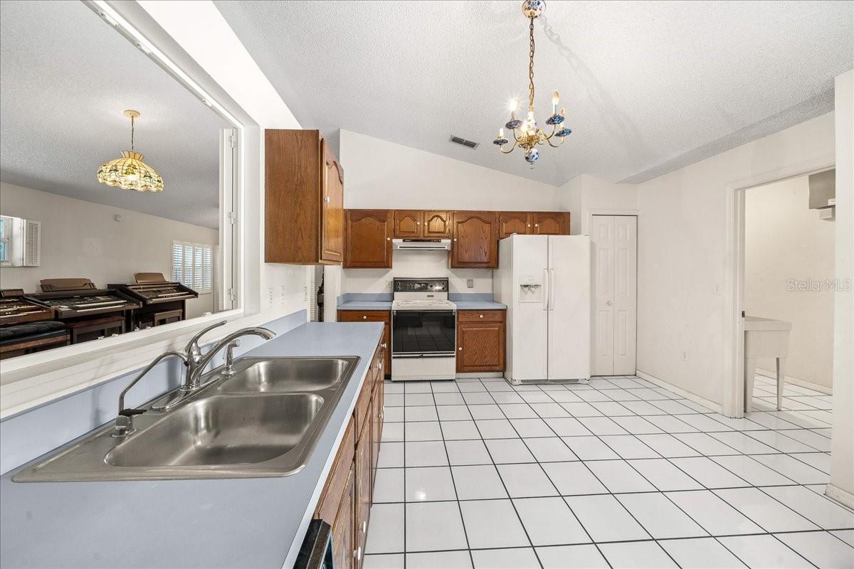 MOUNT DORA SYLVAN SHORES - Residential