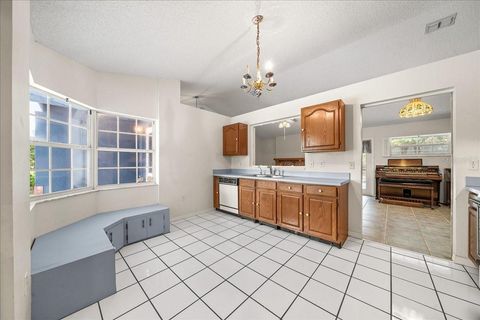 Tiny photo for 1211 W Old Us Highway 441, Mount Dora, FL 32757 (MLS # O6370340)