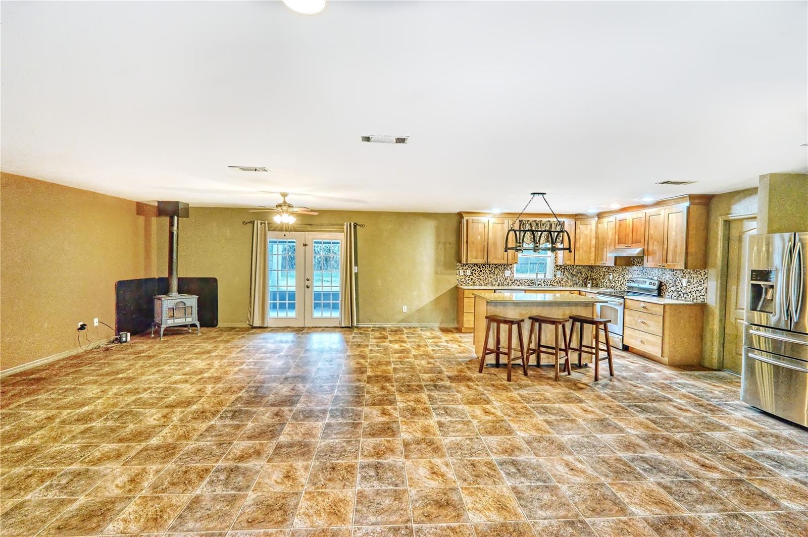 4912 NW 37TH DRIVE