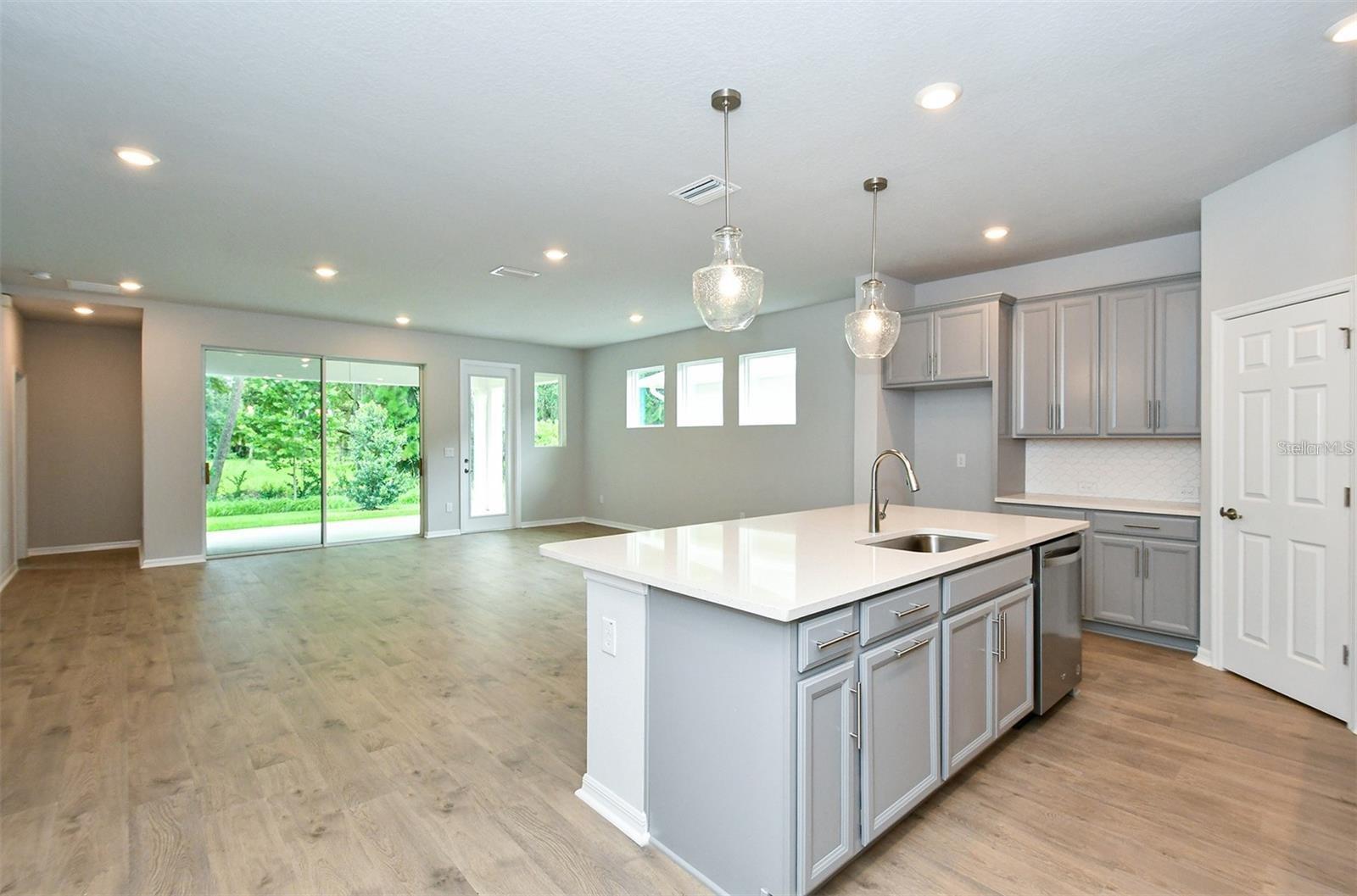 8126 TRIMBELLE TERRACE