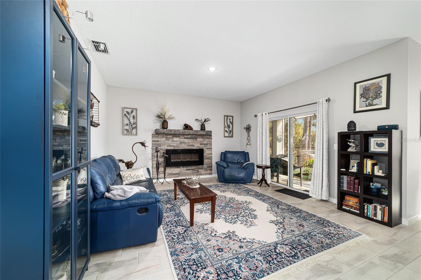 SILVER SPGS SHORES UN 31 - Residential